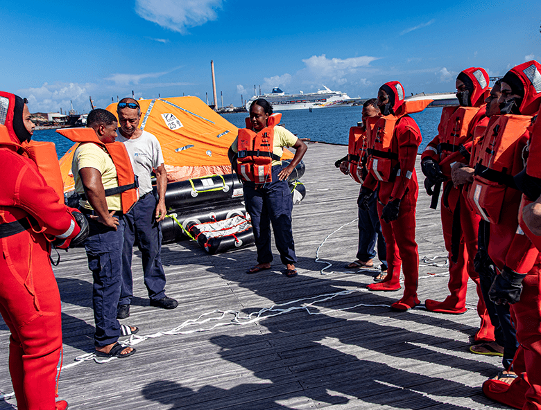 Kustwachters van de Kustwacht Caribisch Gebied
